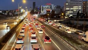 İstanbullunun çilesi bitmiyor! Trafik durma noktasına geldi