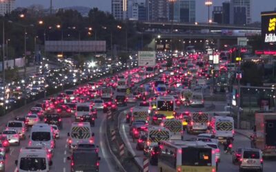 İstanbul'un trafik çilesi bitmiyor… Yoğunluk yüzde 85'e çıktı