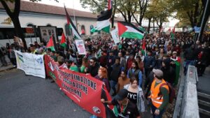 İtalya'da İsrail maçı öncesi protesto… Binlerce kişi sokaklara döküldü