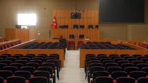 İzmir Büyükşehir yolsuzluk davasında yeni itiraf: Bize mobbing yaptı