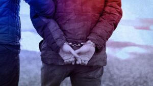 İzmir'de uyuşturucu operasyonu: 2 tutuklama!