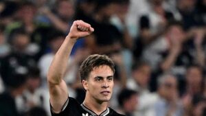Juventus efsanesi Platini'den dikkat çeken Kenan Yıldız sözleri! "Neden kanatta oynatıldığını anlamıyorum"