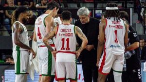 Karşıyaka Basketbol şu ana kadar 1 galibiyet alabildi