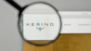 Kering güzellik birimini L’Oréal’e dört milyar dolara satmayı değerlendiriyor