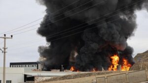 Kırıkkale'de fabrika yangını: Ekipler müdahale ediyor
