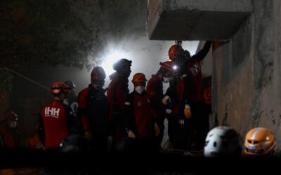 Kocaeli'de binanın çöktüğü bölgede evleri tedbiren boşaltılan aileler misafir edilecek