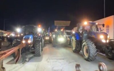 Komşudaki çiftçi eylemi Türkiye sınırını kilitledi! 24 saat boyunca geçiş yok