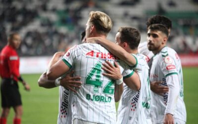 Konyaspor, kupada 9 kişiyle turladı