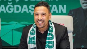 Konyaspor'da Çağdaş Atan dönemi resmen başladı!