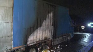 Kuzey Marmara Otoyolu'nda kamyon yangını