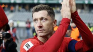 Robert Lewandowski'nin sol uyluk kasında yırtık olduğu öğrenildi!