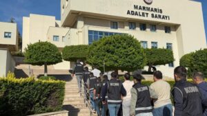 Marmaris'te FETÖ operasyonu: 11 kişi tutuklandı