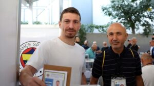 Mert Hakan'ın oyu ihlale yol açtı