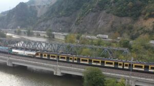 Milli Banliyö Tren Seti'nin dördüncüsü raylarda