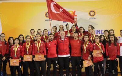 Milli güreşçilerden 39 madalya birden