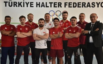 Milli halterciler Büyükler Dünya Şampiyonası'na damga vurdu