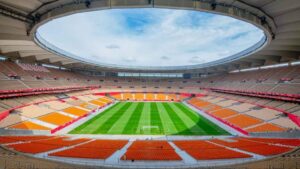 Milliler, İspanya maçının oynanacağı La Cartuja Stadı'nda yürüyüş yaptı