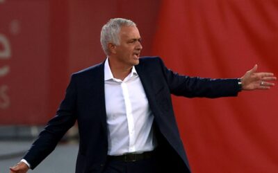 Mourinho ilk maçında sinirine hakim olamadı! Tepkisi gündem oldu