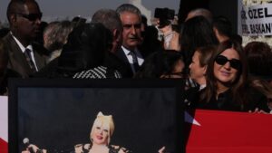 Muazzez Abacı'ya veda… Son yolculuğuna uğurlandı!