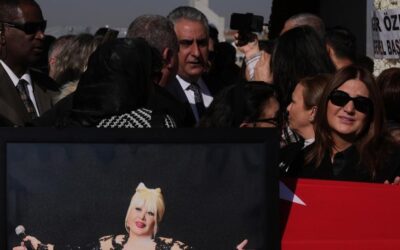 Muazzez Abacı'ya veda… Son yolculuğuna uğurlandı!