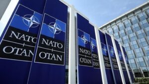 NATO'dan Rusya'ya kınama: Estonya hava sahası ihlali "sorumsuz davranış"