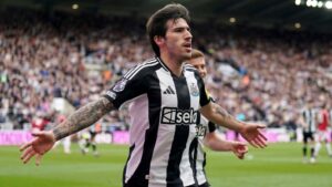 Newcastle United'dan Sandro Tonali'ye yeni sözleşme