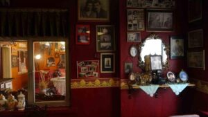 Nostalji severler için kaçırılmayacak adres: Bursa'nın antika kafesi