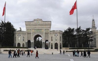 Öğrenci ve velilerden destek! Üniversite eğitimi 3 yıla düşüyor