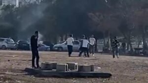 Önce sopayla dövdüler yetmedi bıçakladılar! Adana'da dehşet anları kameraya yansıdı