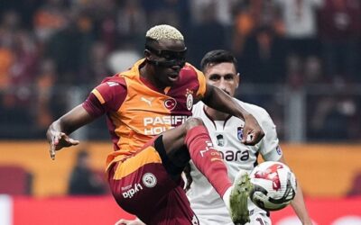 Osimhen direğe takıldı! Galatasaray gole çok yaklaştı