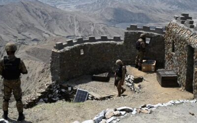 Pakistan-Afganistan hattında çatışma! Savaş uçakları havalandı