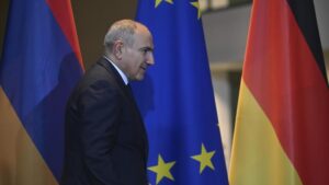 Paşinyan'dan Karabağ itirafı: Geri dönüş gerçekçi değil