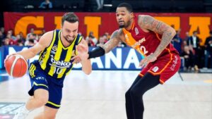 Potada nefes kesen maç! Derbide kazanan Fenerbahçe Beko