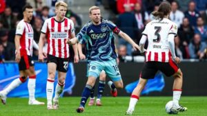 PSV-Ajax maçında 4 gol var, kazanan yok
