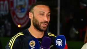 Resmen geri dönüyor! Süper Lig'de yılın sürprizi Cenk Tosun