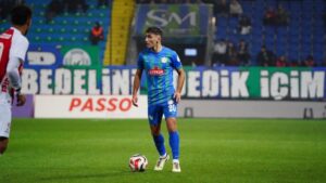 Rizespor, Fatih Karagümrük'ü tek golle geçti
