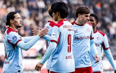 Robin van Persie'nin Feyenoord'u 7 golle kazandı