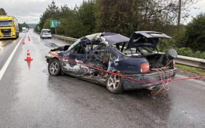 Sakarya'da trafik kazası: 1 ölü, 2 yaralı