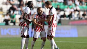Samsunspor, Konya'da 3 golle kazandı