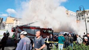 Şans eseri kurtuldu kalpten öldü… Tarihi kule çöktü