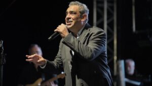 Şarkıcı Ege'den Ayvalık'ta unutulmaz konser!