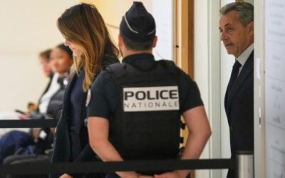 Sarkozy'nin cezaevi günleri başlıyor…Tek kişilik hücrede kalacak
