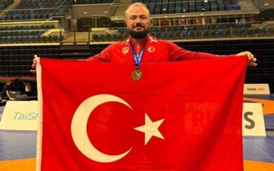 Serhat Sarıçiçek dünya üçüncüsü oldu