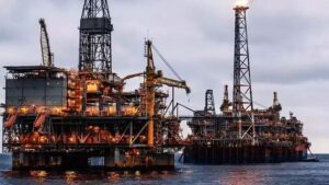 Servet değerinde rezerv bulundu! Ülkede resmen petrol ve doğalgaz fışkırıyor