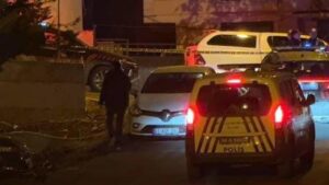 Sokak ortasında silahlı pusu! 3 kişi olay yerinde can verdi