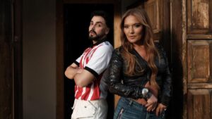 Sosyal medya topa tutmuştu… Demet Akalın'la Sefo'nun 'Yerinde Dur' düetine olay ödül