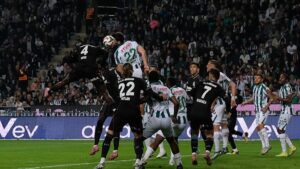 Spor yazarları TÜMOSAN Konyaspor-Beşiktaş maçını değerlendirdi