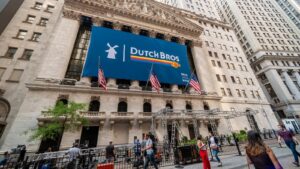 Starbucks’ın tahtı sallanıyor