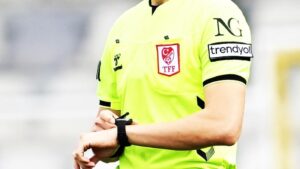 Süper Lig'de erteleme maçlarının hakemleri belli oldu