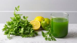 Tek yudumda lekeleri siliyor! 2 malzemeli cilt kürü